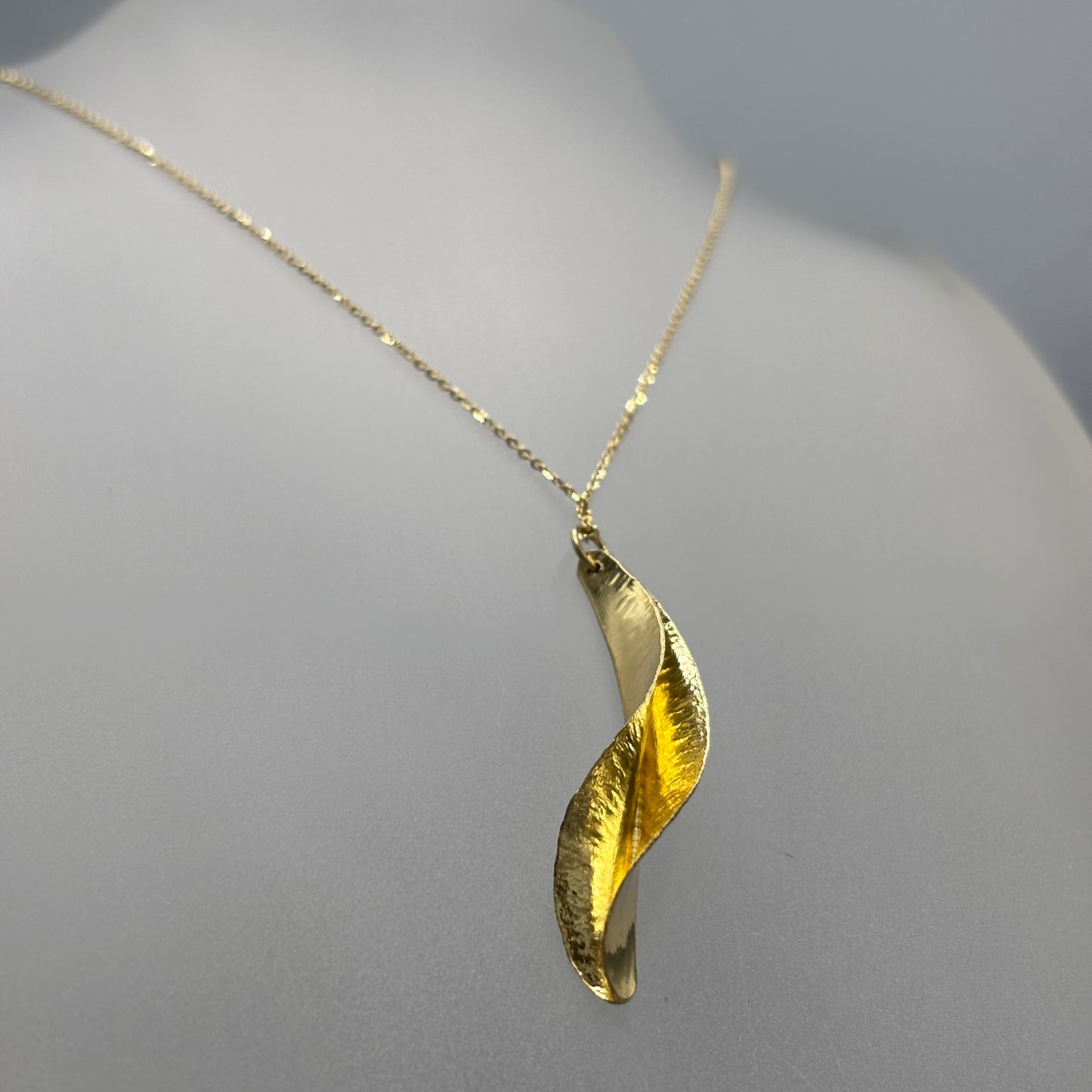 Victoria Sackwild – 38mm fine silver (yellow gold plated) Willow Leaf pendant