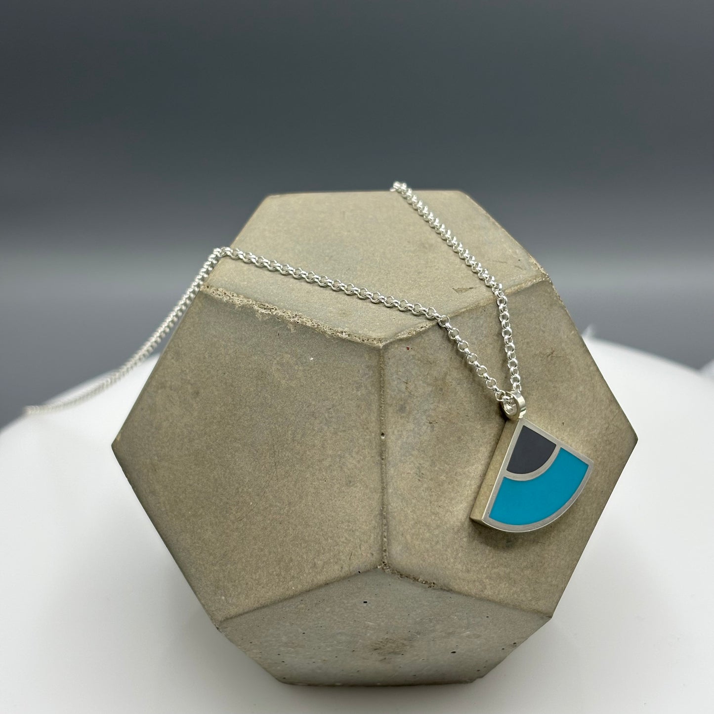 Wilde Works – Sterling Silver and Resin 'New Quarter' Pendant