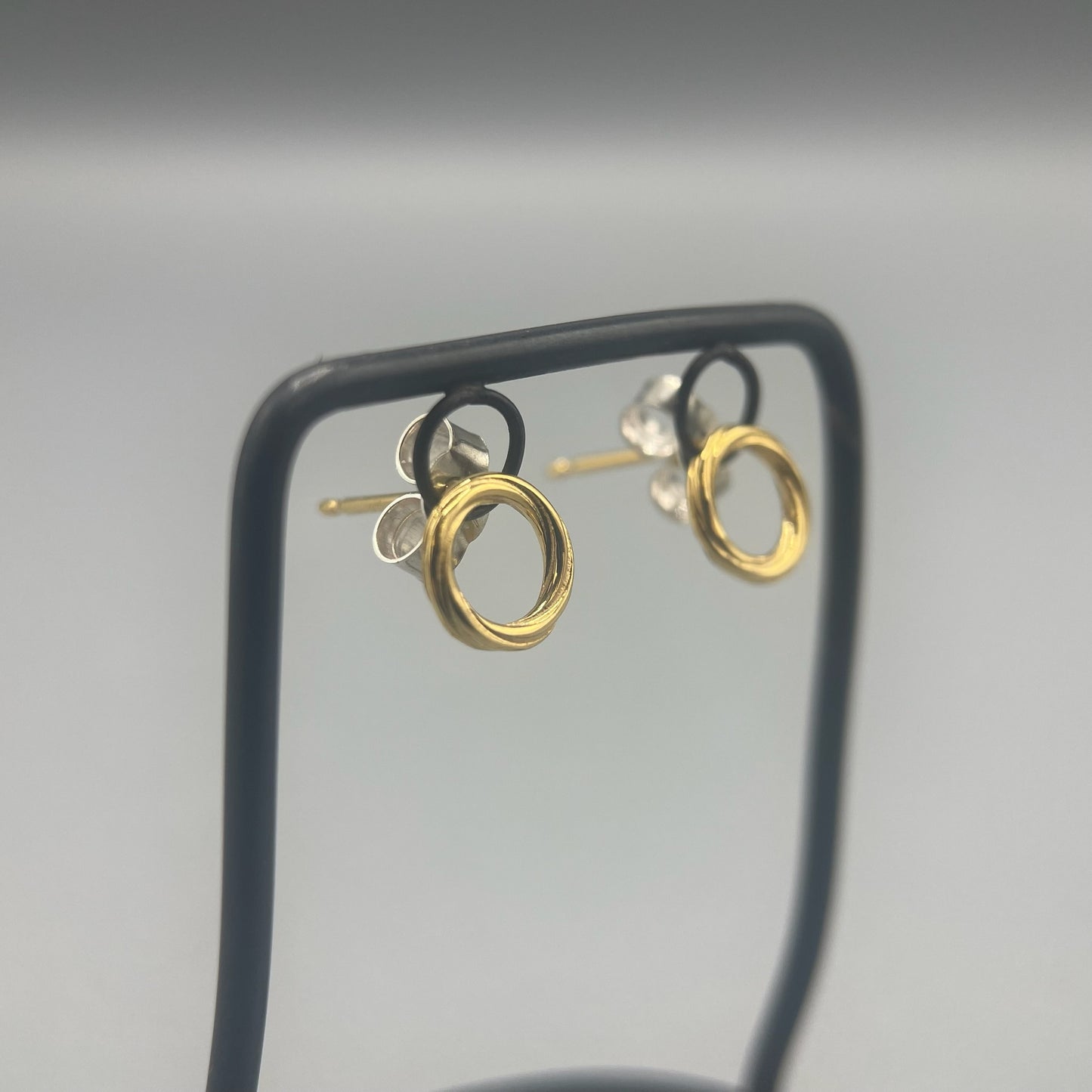 Alice Gow - Twist Continuum Stud Earrings