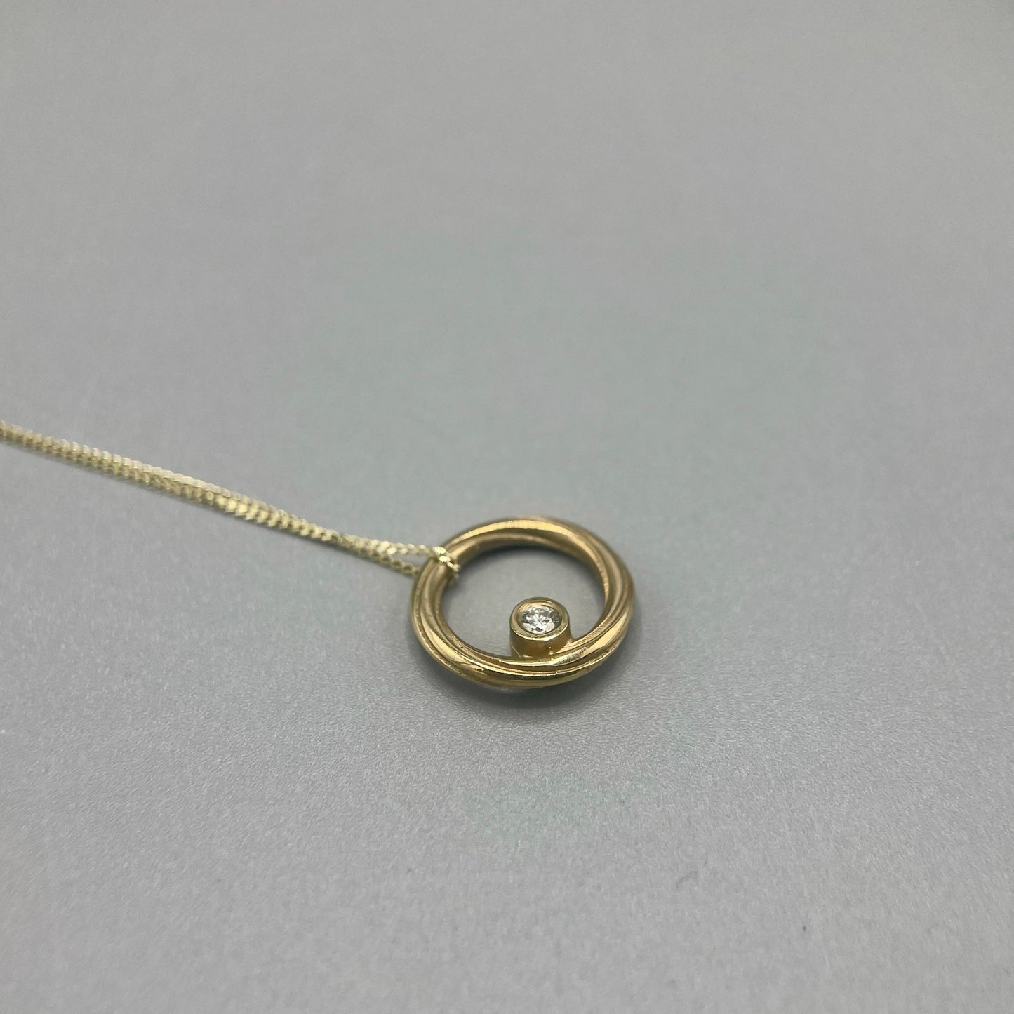 Alice Gow - Twist Continuum Pendant 9ct Yellow Gold: Double Facing Diamond and Ruby
