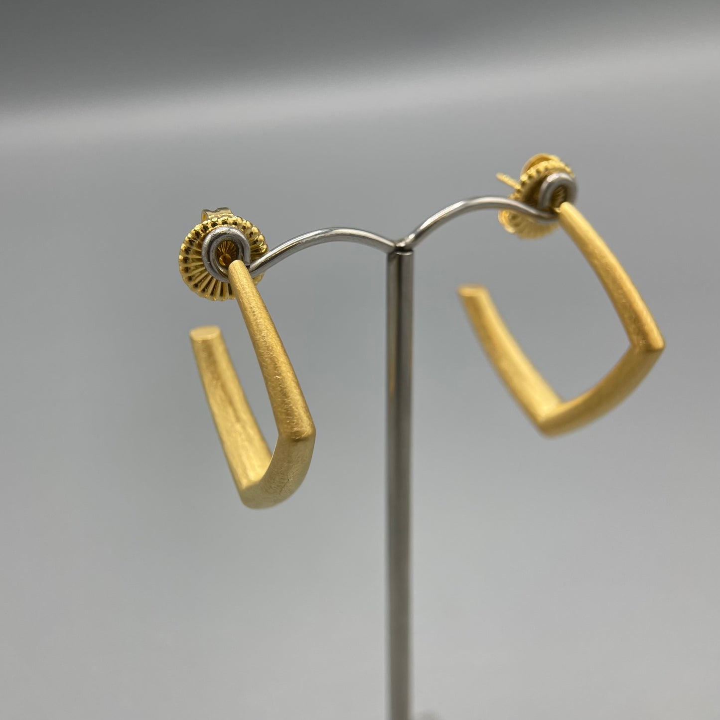 Sheng Zhang - 'Curved Curves' Rhombus Hoop Earrings