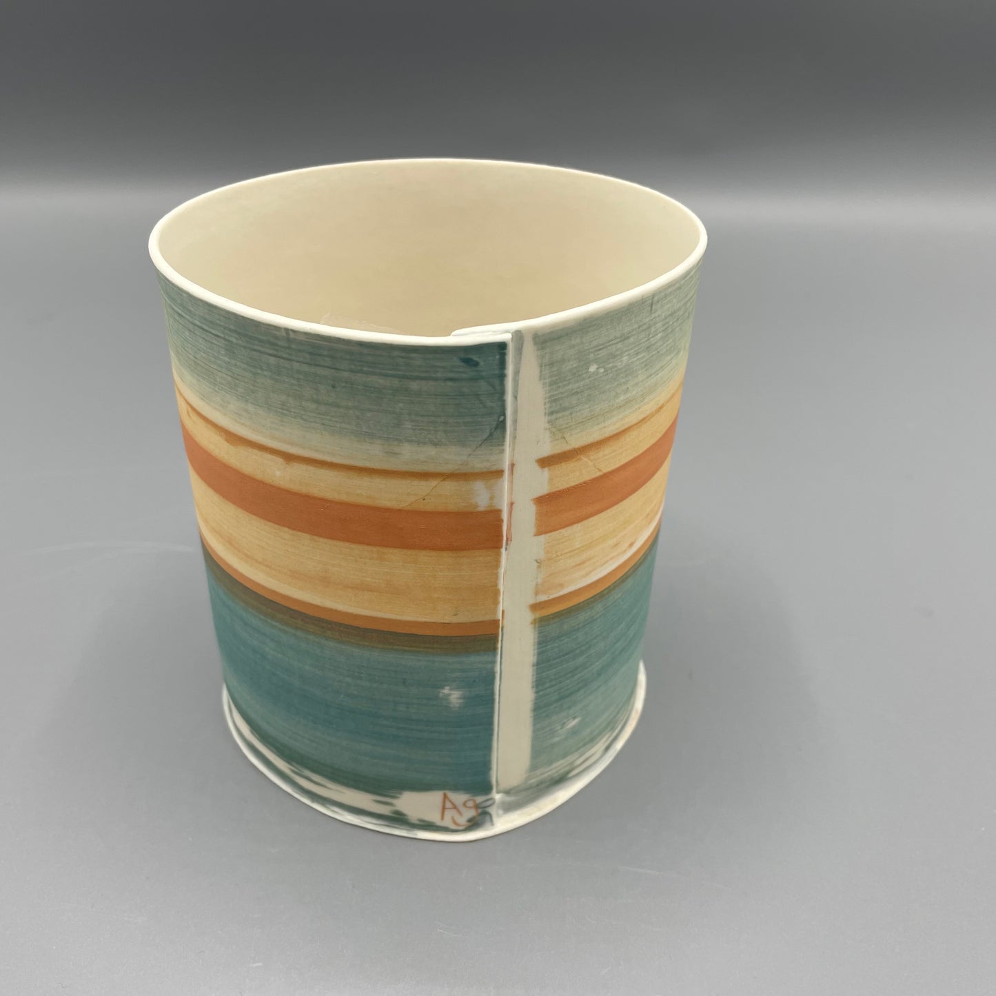 Alison Graham - Medium Wide Porcelain Vase